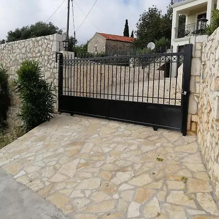 Clio Hébergement de vacances Mánganos