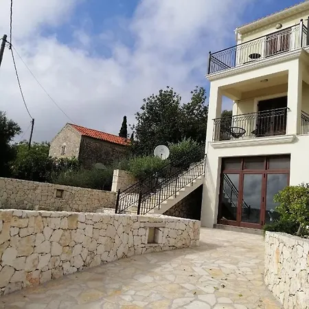 Clio Dom wakacyjny *